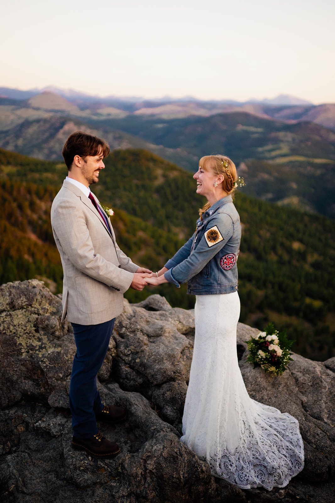 sunrise elopement ceremony at Lost Gulch Overlook. 
