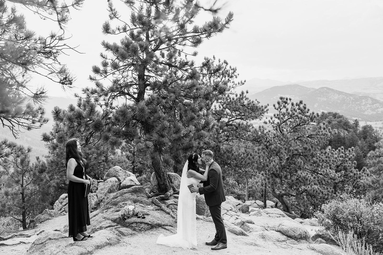 black and white photo of bride and groom at Artist Point elopement ceremony. 